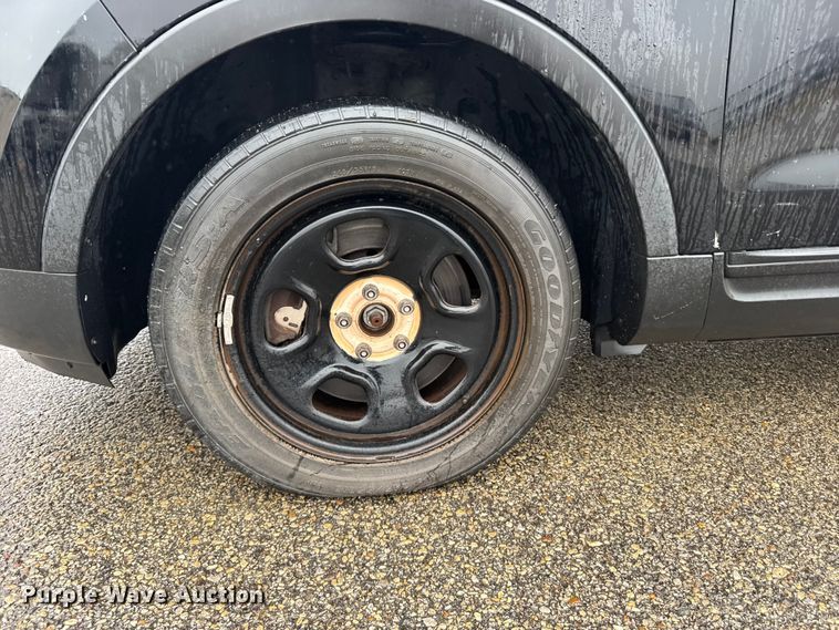 image for item FB0923 2015 Ford Explorer Police SUV