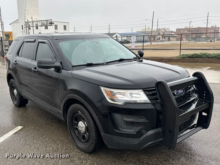image for item FB0924 2017 Ford Explorer Police SUV
