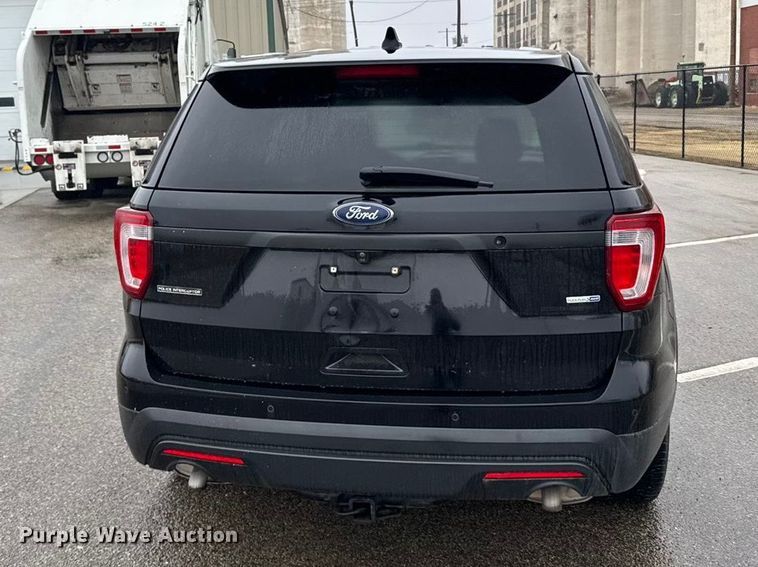 image for item FB0924 2017 Ford Explorer Police SUV