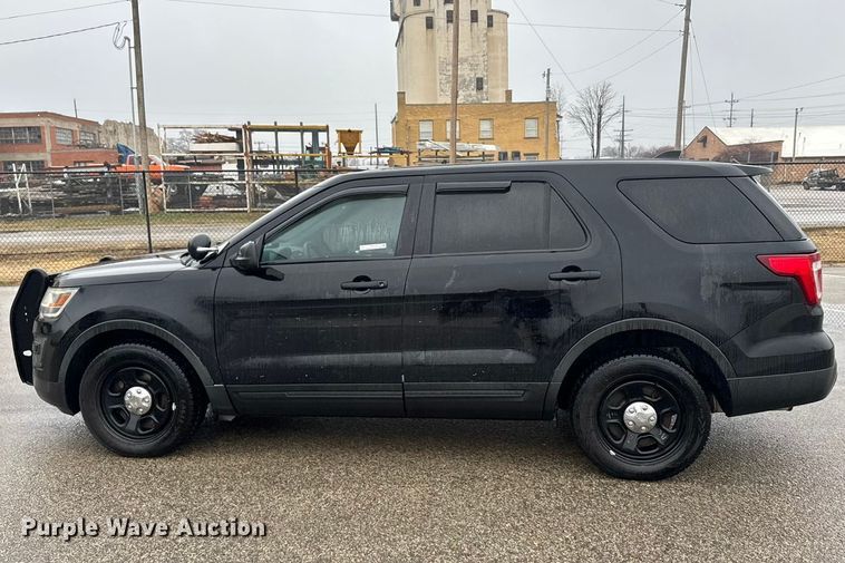 image for item FB0924 2017 Ford Explorer Police SUV