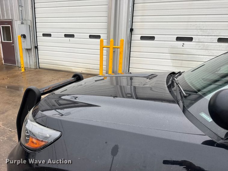 image for item FB0927 2020 Ford Explorer Police SUV