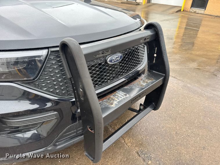 image for item FB0927 2020 Ford Explorer Police SUV