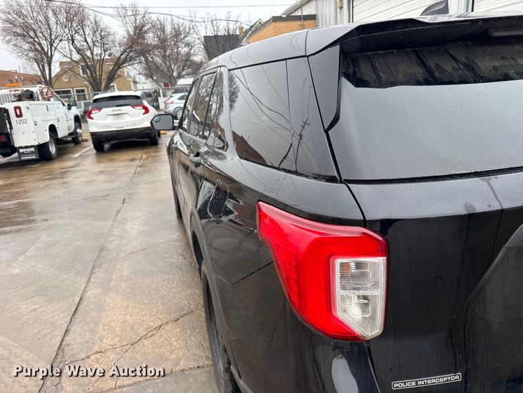 image for item FB0927 2020 Ford Explorer Police SUV