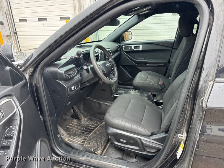 image for item FB0927 2020 Ford Explorer Police SUV