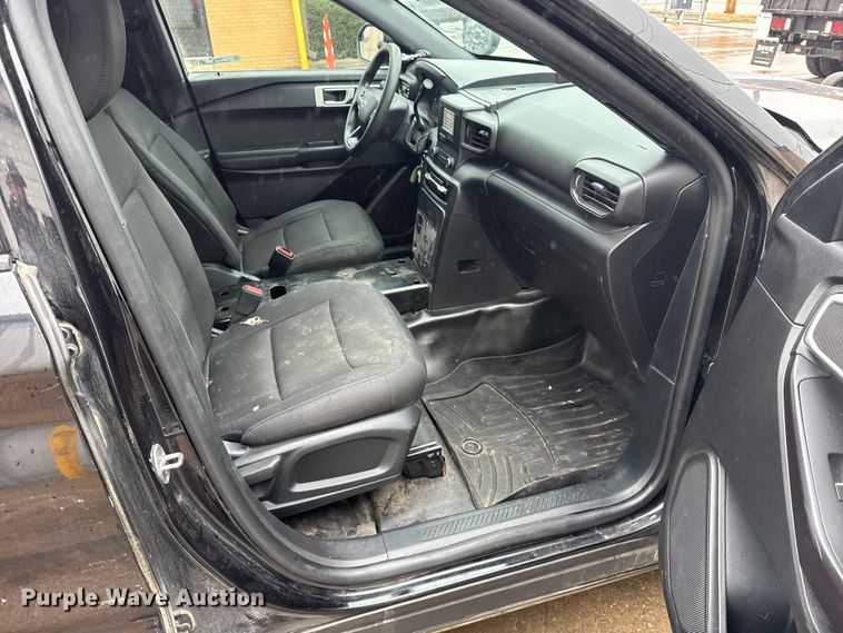 image for item FB0927 2020 Ford Explorer Police SUV