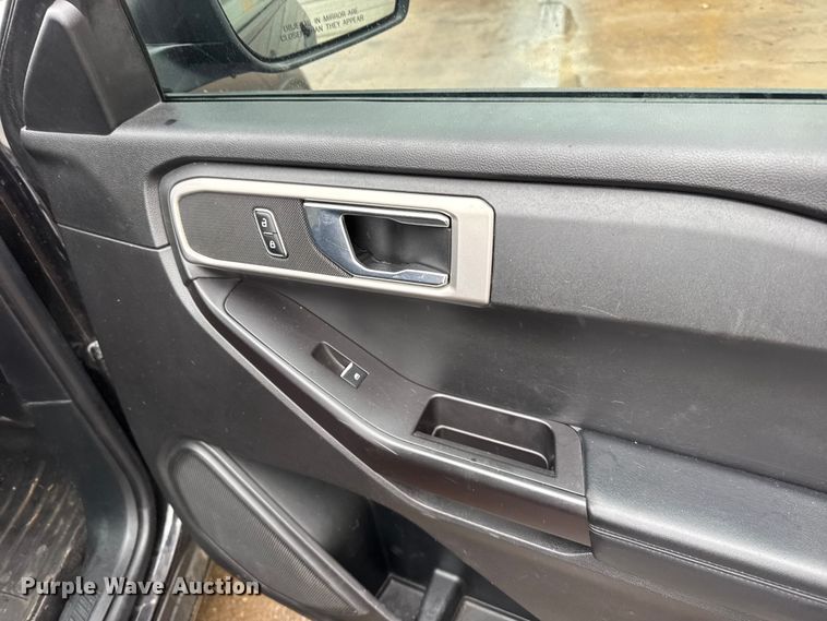 image for item FB0927 2020 Ford Explorer Police SUV