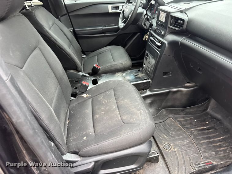 image for item FB0927 2020 Ford Explorer Police SUV