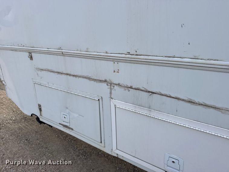 image for item FB0939 2008 Freightliner Business class M2 shuttle bus