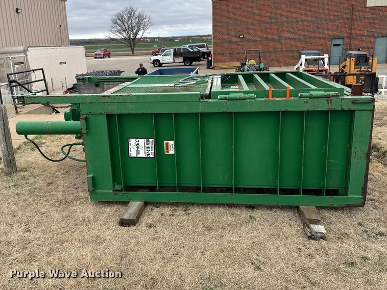 image for item FB0942 PTR carboard baler