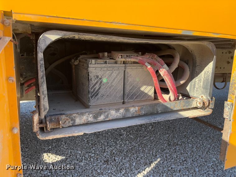 image for item FB3135 2008 Freightliner B2 school bus
