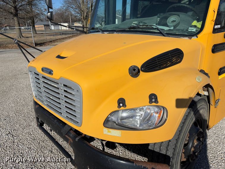 image for item FB3135 2008 Freightliner B2 school bus