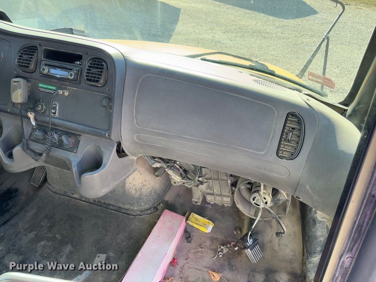 image for item FB3135 2008 Freightliner B2 school bus