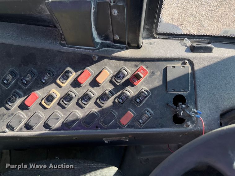 image for item FB3135 2008 Freightliner B2 school bus