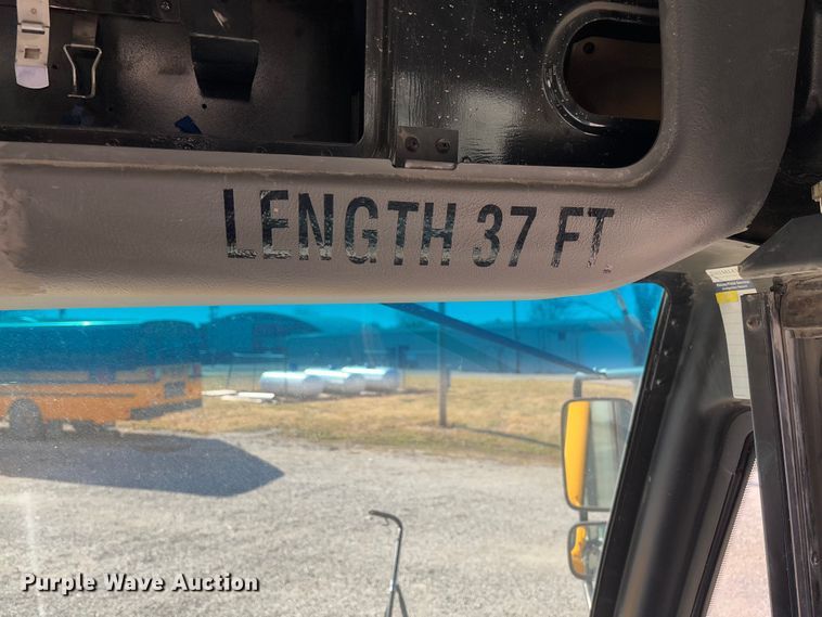 image for item FB3135 2008 Freightliner B2 school bus