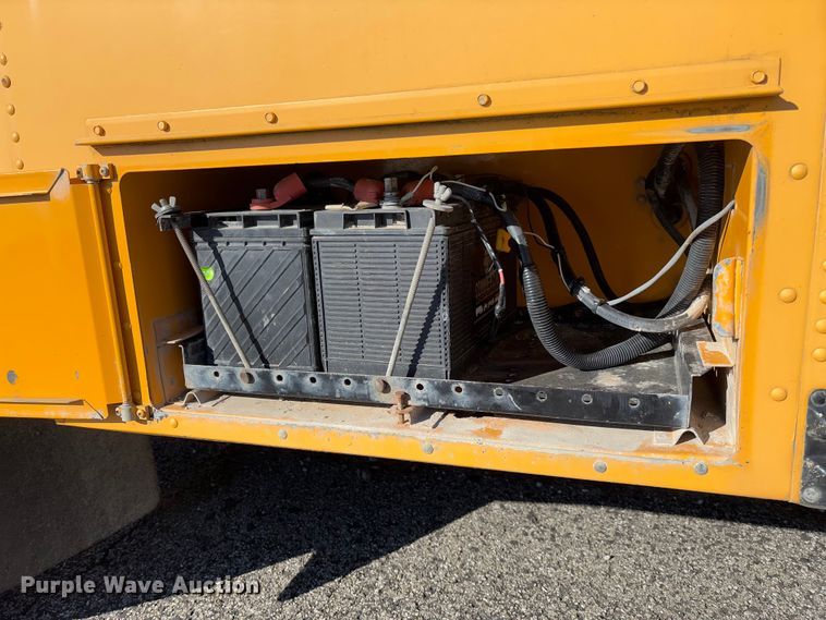 image for item FB3136 2001 Chevrolet Blue Bird school bus