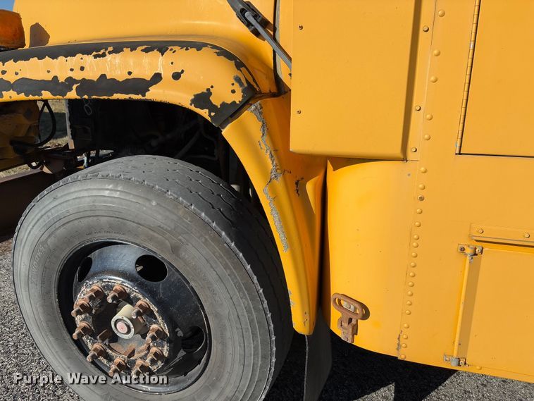 image for item FB3136 2001 Chevrolet Blue Bird school bus