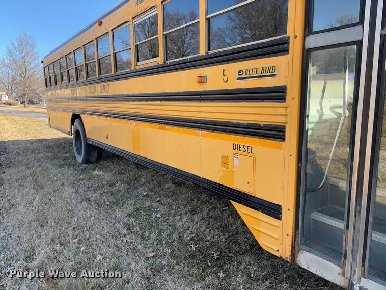image for item FB3136 2001 Chevrolet Blue Bird school bus