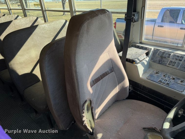 image for item FB3136 2001 Chevrolet Blue Bird school bus