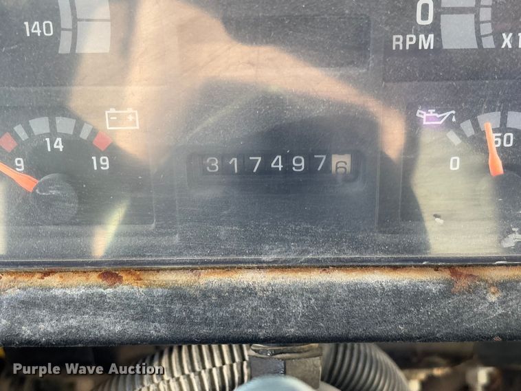 image for item FB3136 2001 Chevrolet Blue Bird school bus