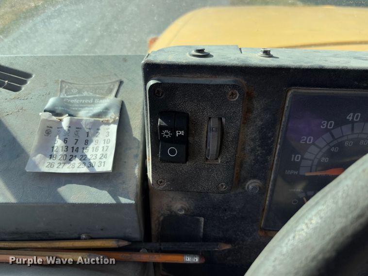 image for item FB3136 2001 Chevrolet Blue Bird school bus