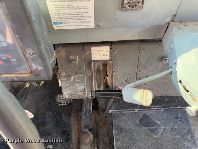 image for item FB3136 2001 Chevrolet Blue Bird school bus