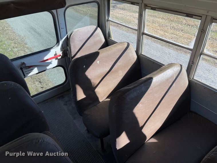 image for item FB3136 2001 Chevrolet Blue Bird school bus