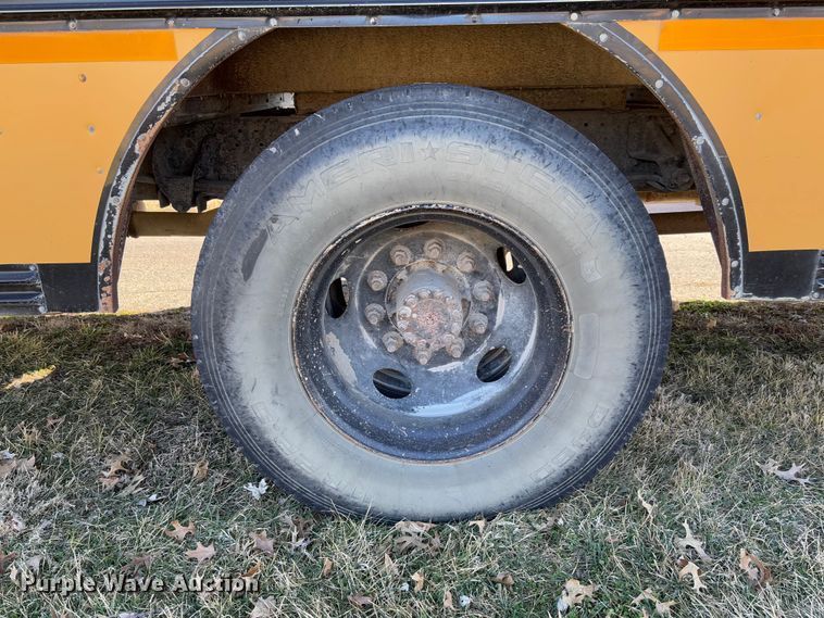 image for item FB3136 2001 Chevrolet Blue Bird school bus