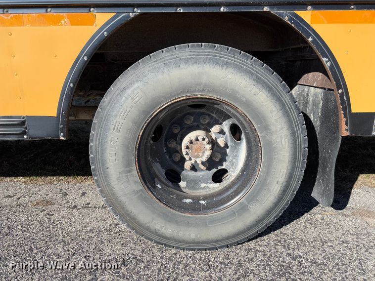 image for item FB3136 2001 Chevrolet Blue Bird school bus