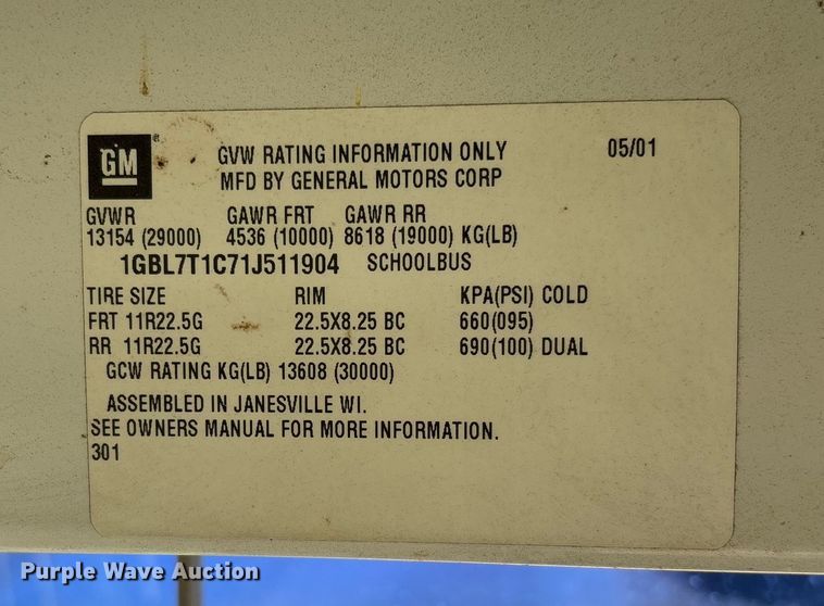 image for item FB3136 2001 Chevrolet Blue Bird school bus