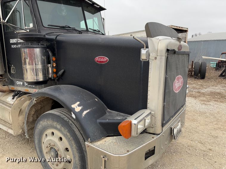 image for item FB3150 1989 Peterbilt 378 dump truck