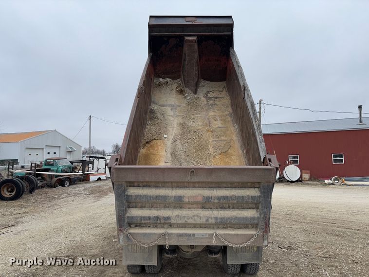 image for item FB3150 1989 Peterbilt 378 dump truck