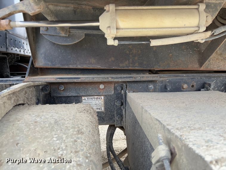 image for item FB3150 1989 Peterbilt 378 dump truck