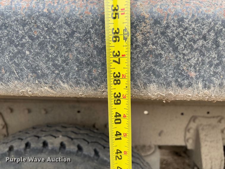 image for item FB3150 1989 Peterbilt 378 dump truck