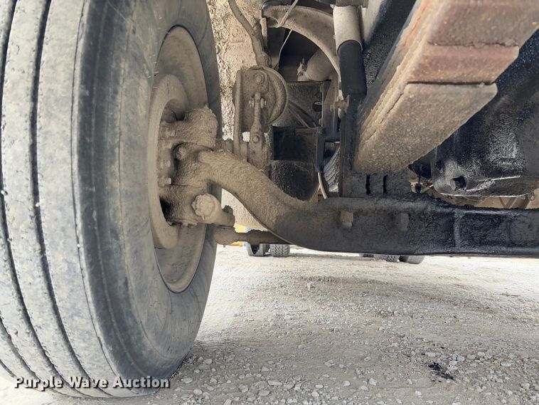 image for item FB3150 1989 Peterbilt 378 dump truck