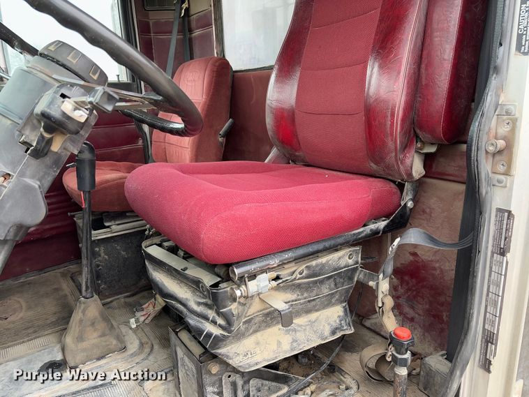 image for item FB3150 1989 Peterbilt 378 dump truck