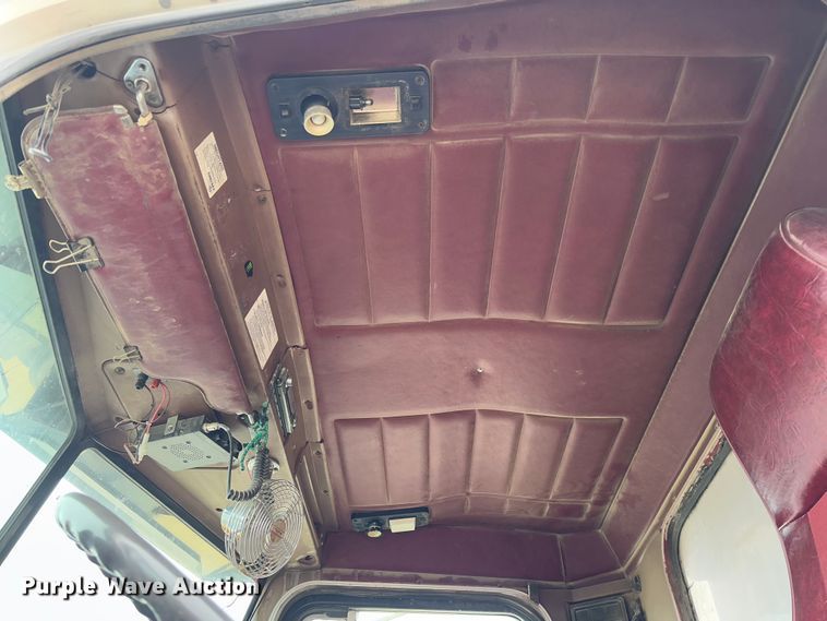 image for item FB3150 1989 Peterbilt 378 dump truck