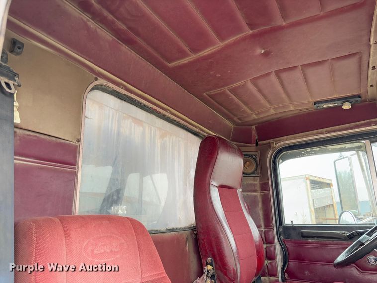 image for item FB3150 1989 Peterbilt 378 dump truck