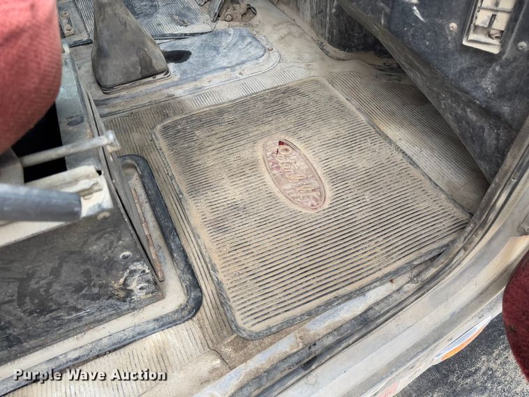 image for item FB3150 1989 Peterbilt 378 dump truck