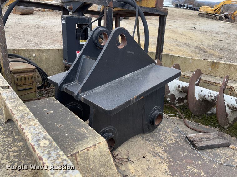 image for item FB3153 Auger