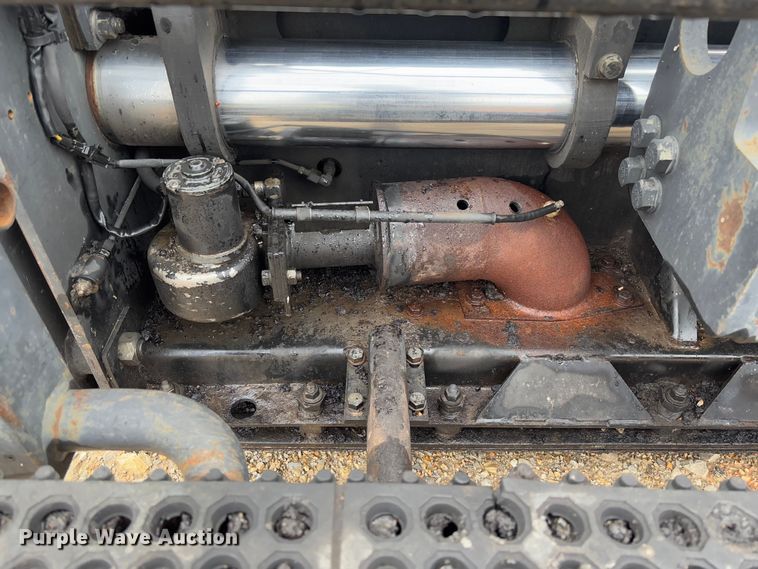 image for item FB3171 2001 Caterpillar AP-650B paver