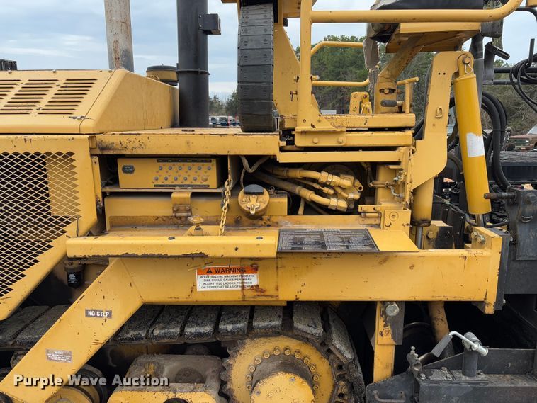 image for item FB3171 2001 Caterpillar AP-650B paver