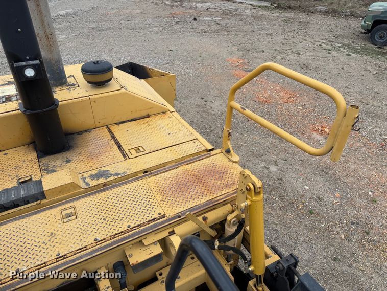 image for item FB3171 2001 Caterpillar AP-650B paver