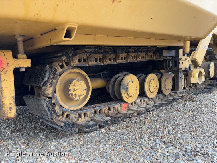 image for item FB3171 2001 Caterpillar AP-650B paver