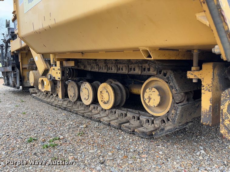 image for item FB3171 2001 Caterpillar AP-650B paver