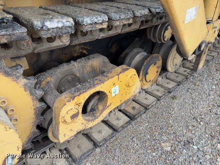 image for item FB3171 2001 Caterpillar AP-650B paver