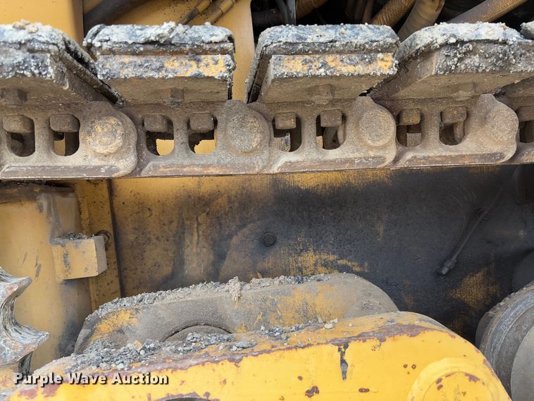 image for item FB3171 2001 Caterpillar AP-650B paver