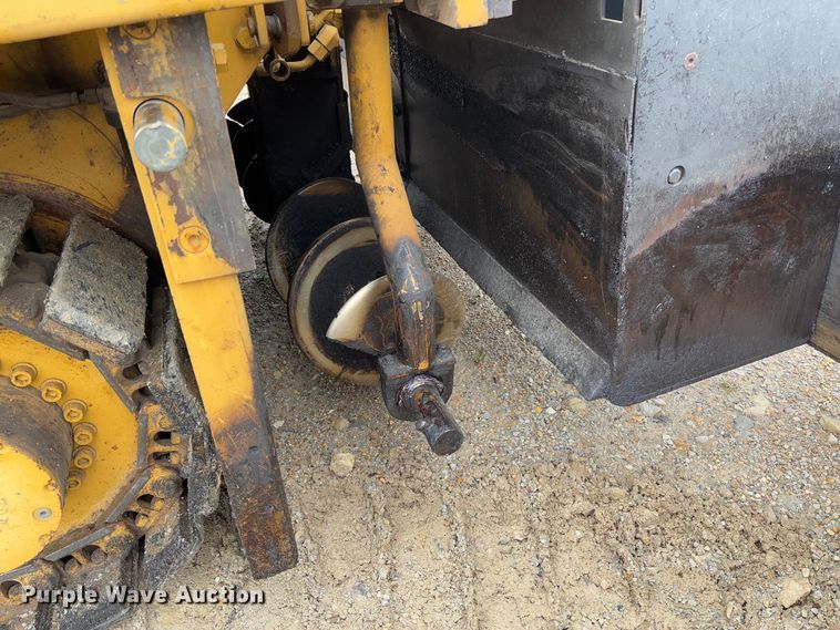 image for item FB3171 2001 Caterpillar AP-650B paver