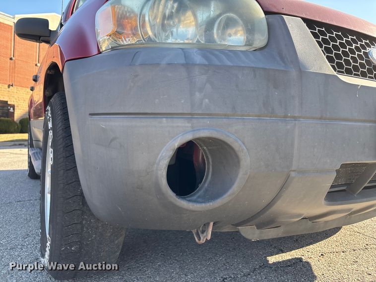 image for item FB3487 2006 Ford Escape XLT SUV