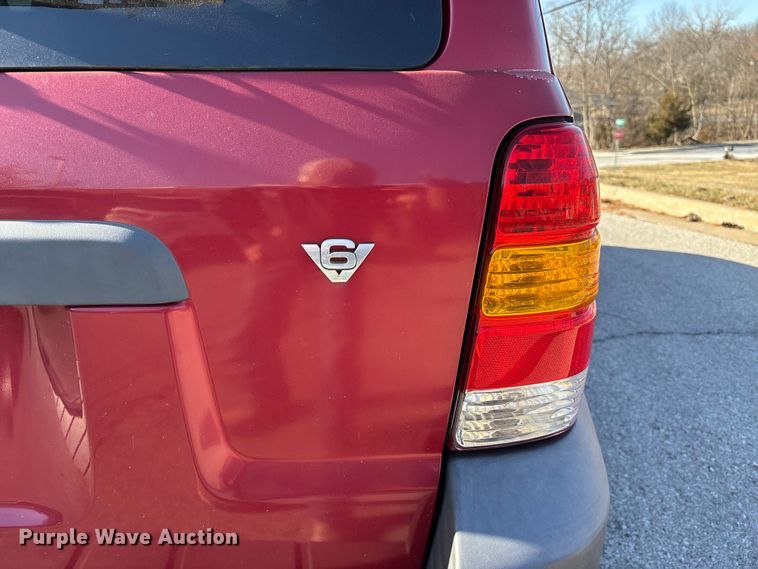 image for item FB3487 2006 Ford Escape XLT SUV