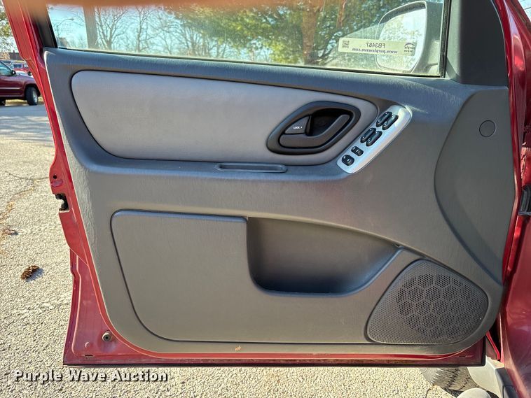 image for item FB3487 2006 Ford Escape XLT SUV